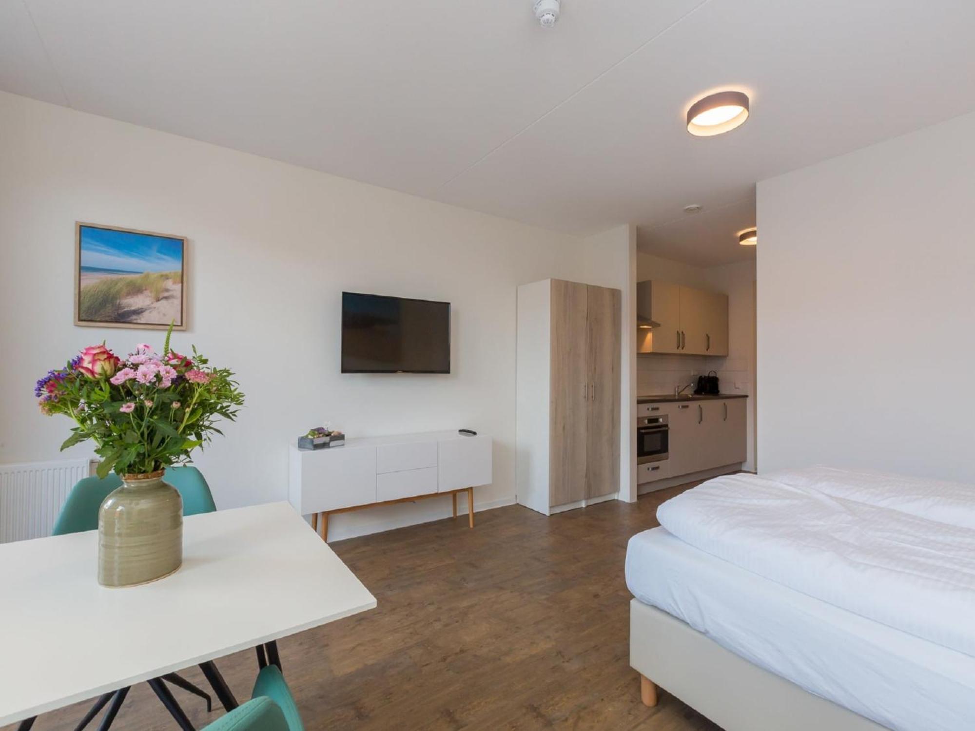 Luxurious Studio For 2 People A 1 Minute Walk From The Beach Of Zoutelande Bagian luar foto