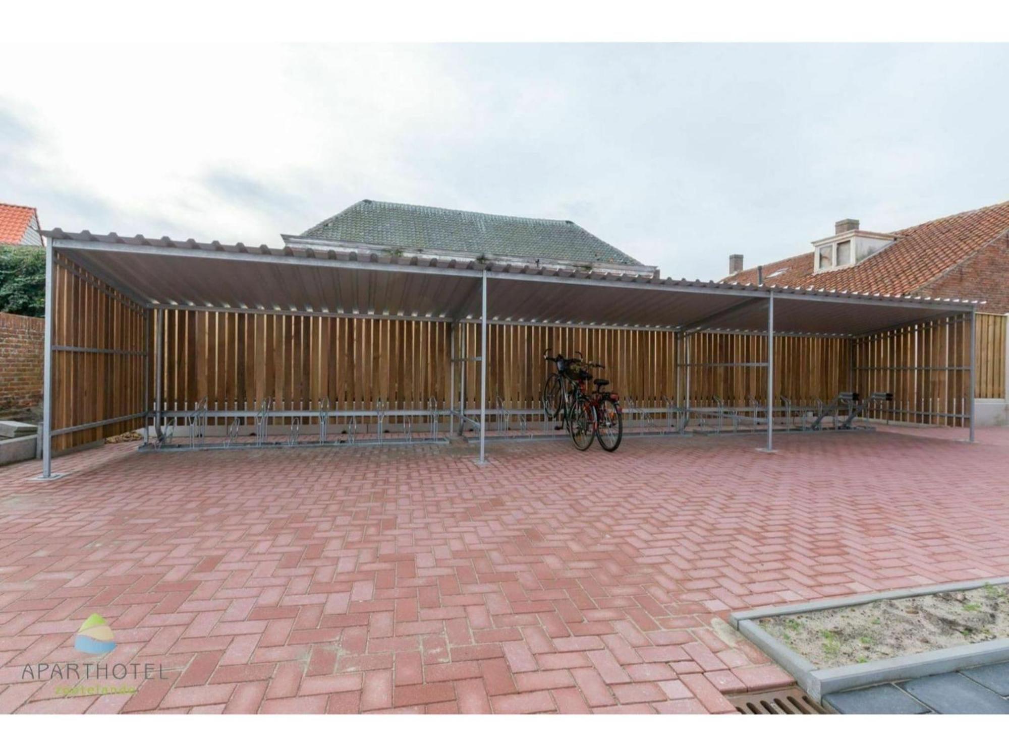 Luxurious Studio For 2 People A 1 Minute Walk From The Beach Of Zoutelande Bagian luar foto