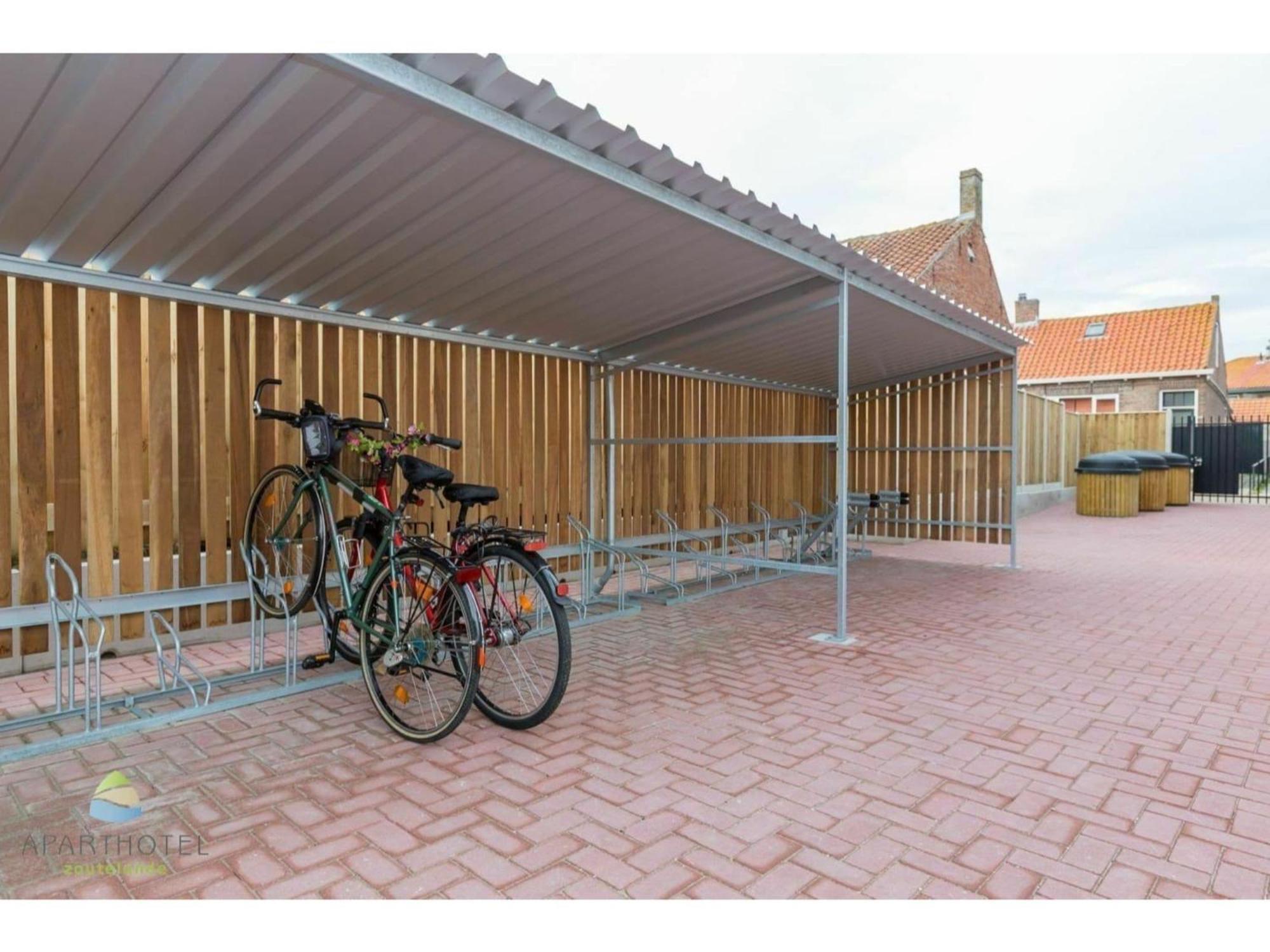 Luxurious Studio For 2 People A 1 Minute Walk From The Beach Of Zoutelande Bagian luar foto